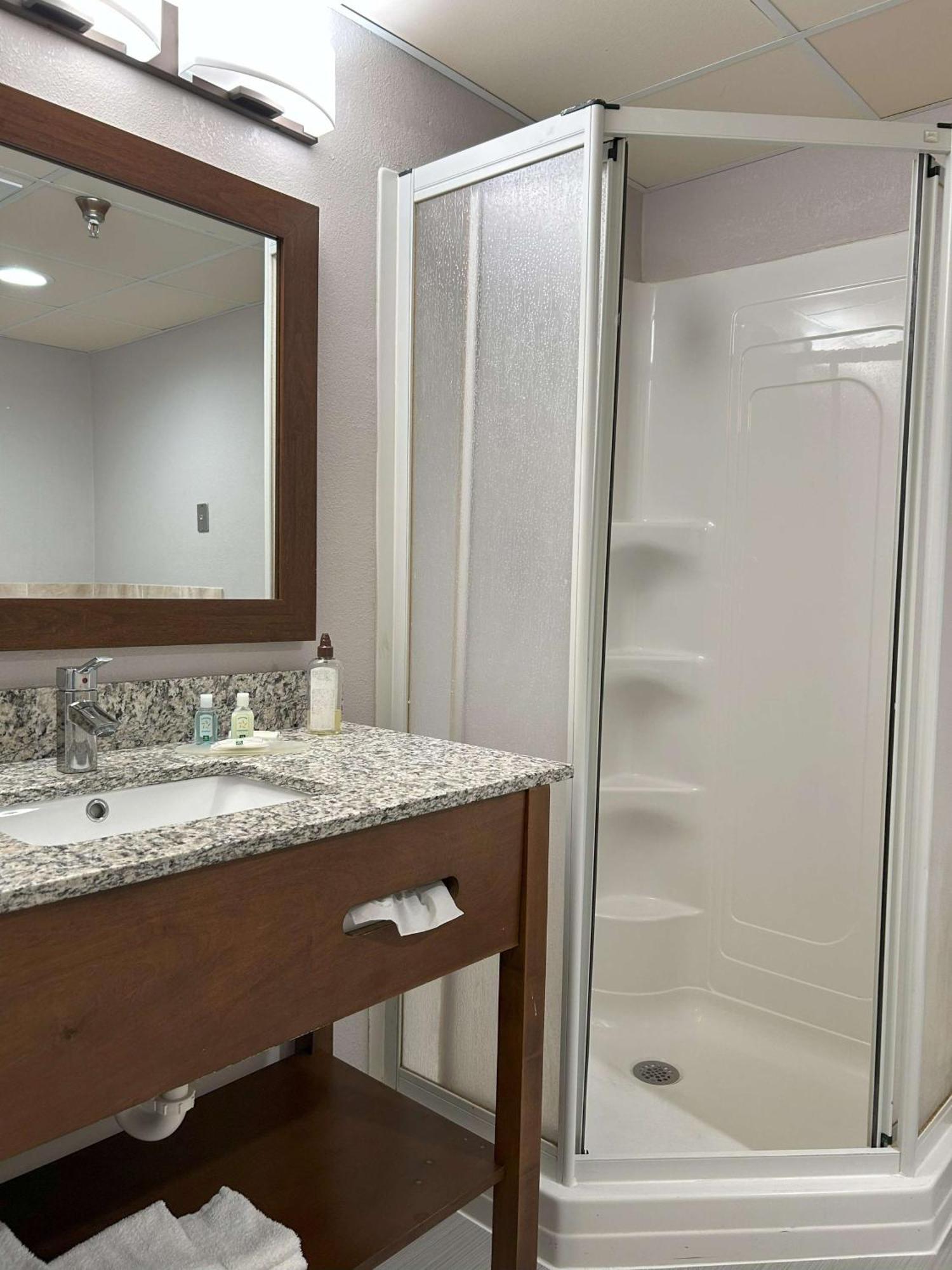 Quality Inn & Suites Tarboro - Kingsboro Dış mekan fotoğraf